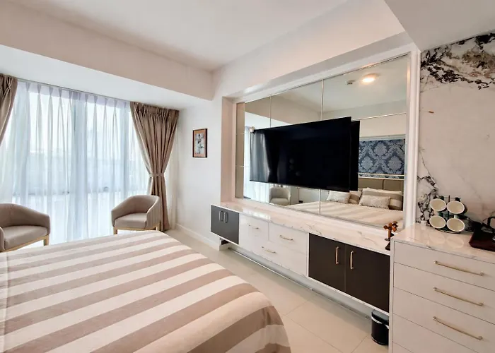 Skyline Executive I 38 Park Avenue, It Park I Pool I Hs Wifi *